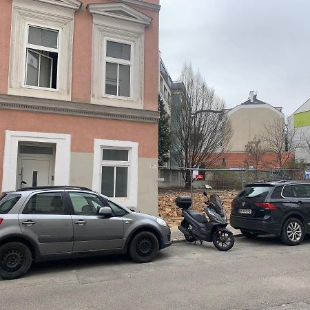 Modern Flat With Parking Space Leilighet Wien Eksteriør bilde