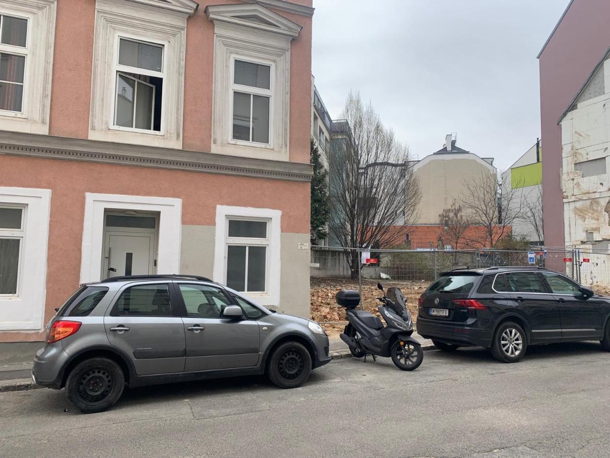 Modern Flat With Parking Space Leilighet Wien Eksteriør bilde